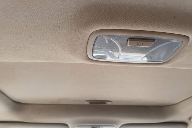Used Hyundai ix35 2013 2.0L Automatic Two-Wheel Drive Smart GLS China IV Standard Headliner