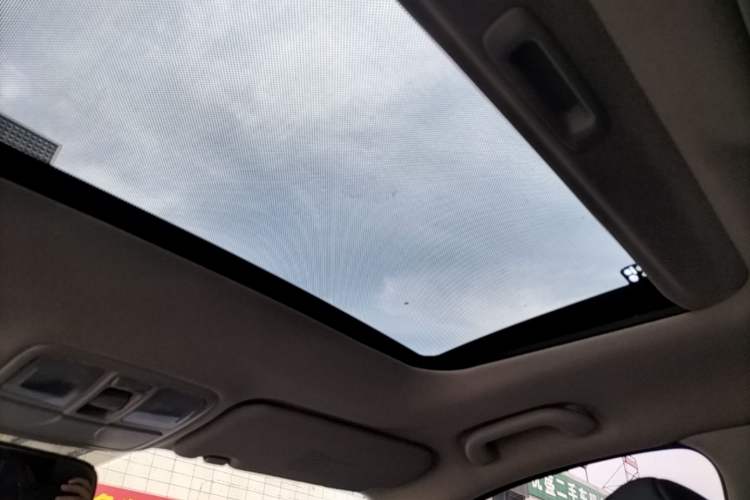 Used Hyundai ix35 2013 2.0L Automatic Two-Wheel Drive Smart GLS China IV Standard Headliner