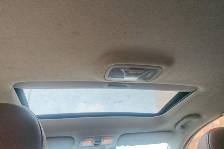 Used Hyundai ix35 2013 2.0L Automatic 2WD Comfort GL China IV Standard Headliner