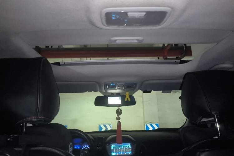 Used Hyundai ix35 2013 2.0L Automatic Two-Wheel Drive Smart GLS China IV Standard Headliner