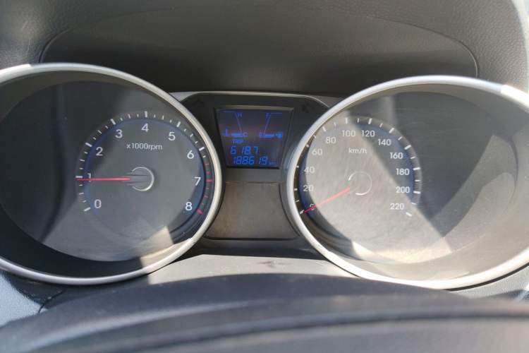 Used Hyundai ix35 2013 2.0L Manual 2WD Comfort GL China IV Standard Instrument Cluster