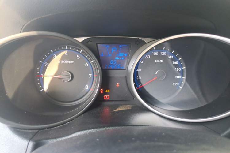 Used Hyundai ix35 2013 2.0L Automatic Two-Wheel Drive Smart GLS China IV Standard Instrument Cluster