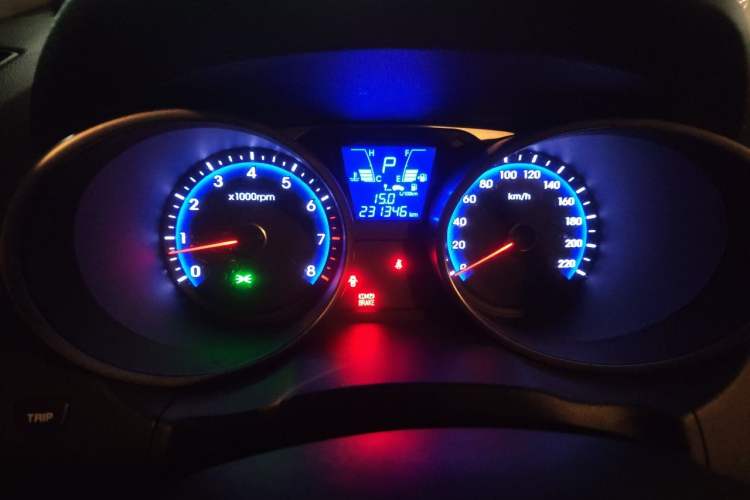 Used Hyundai ix35 2013 2.0L Automatic Two-Wheel Drive Smart GLS China IV Standard Instrument Cluster
