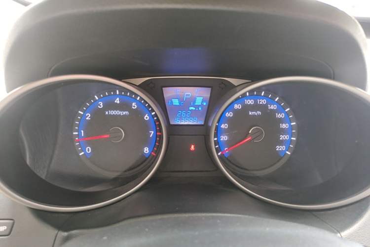Used Hyundai ix35 2013 2.0L Automatic 2WD Comfort GL China IV Standard Instrument Cluster