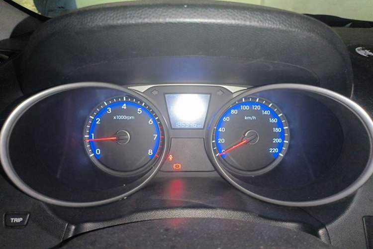 Used Hyundai ix35 2013 2.0L Automatic Two-Wheel Drive Smart GLS China IV Standard Instrument Cluster