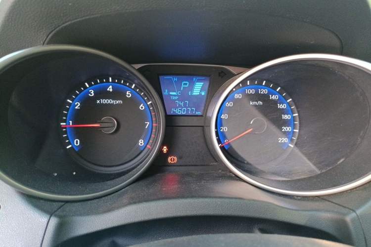 Used Hyundai ix35 2013 2.0L Automatic Two-Wheel Drive Comfort GL China V Standard Instrument Cluster