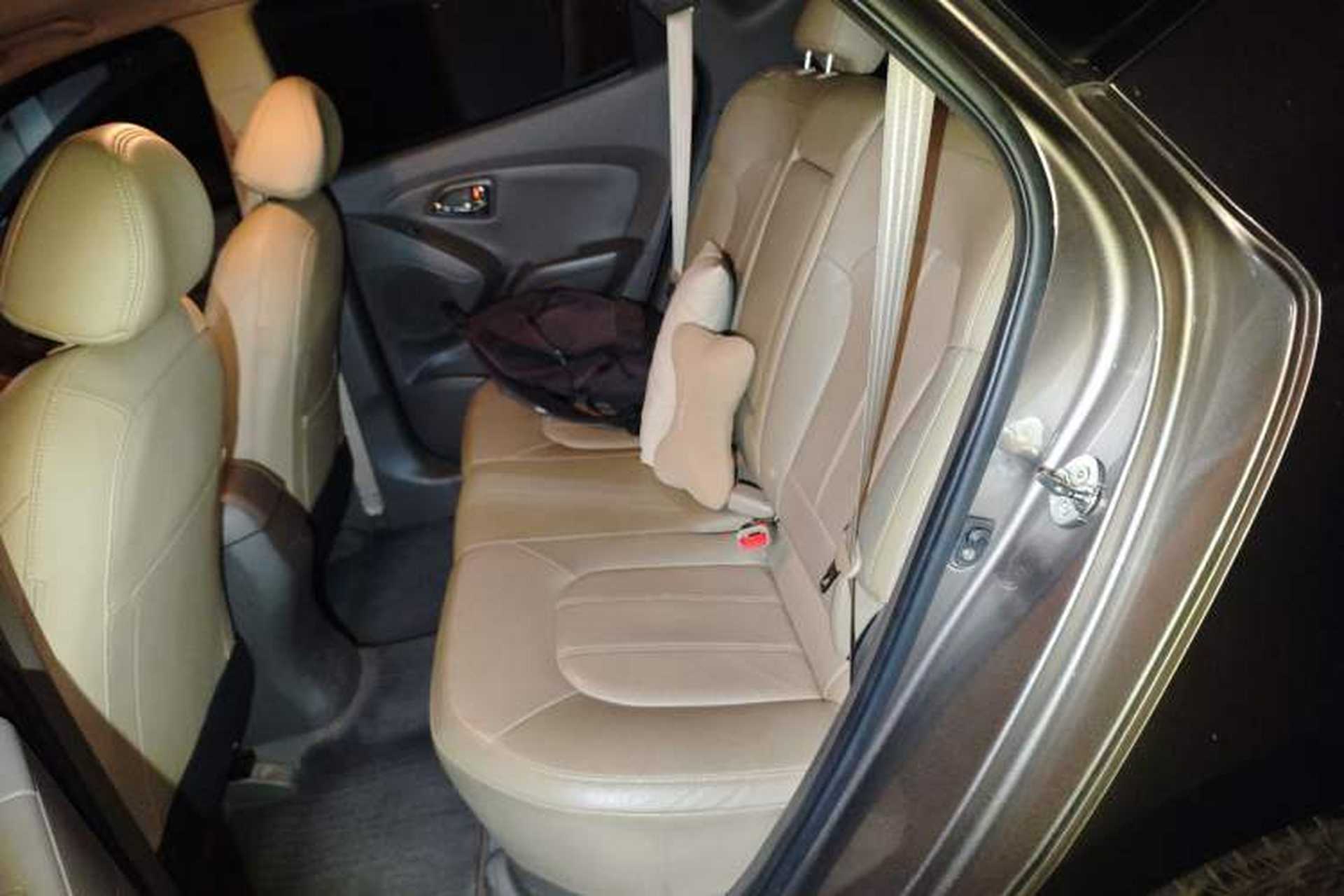 Used Hyundai ix35 2013 2.0L Automatic Two-Wheel Drive Smart GLS China IV Standard Interior 4