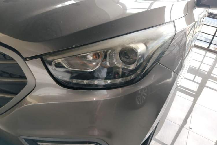 Used Hyundai ix35 2013 2.0L Automatic Two-Wheel Drive Smart GLS China IV Standard Left Front Headlight