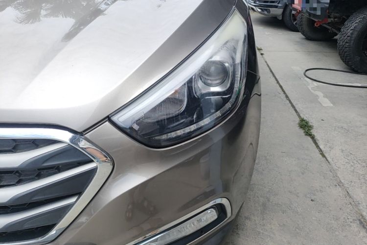 Used Hyundai ix35 2013 2.0L Automatic 2WD Comfort GL China IV Standard Left Front Headlight