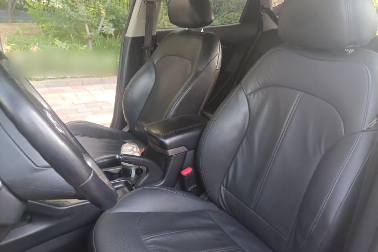 Used Hyundai ix35 2013 2.0L Automatic Two-Wheel Drive Smart GLS China IV Standard Left Front Seat