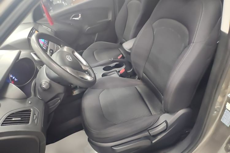 Used Hyundai ix35 2013 2.0L Automatic 2WD Comfort GL China IV Standard Left Front Seat