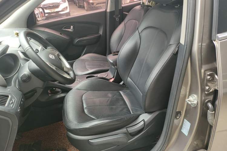 Used Hyundai ix35 2013 2.0L Automatic 2WD Comfort GL China IV Standard Left Front Seat