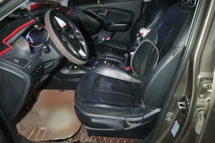 Used Hyundai ix35 2013 2.0L Automatic 4x4 Intelligent GLS China IV Standard Left Front Seat