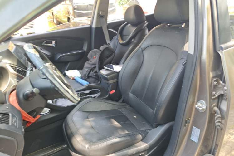 Used Hyundai ix35 2013 2.0L Automatic Two-Wheel Drive Smart GLS China IV Standard Left Front Seat
