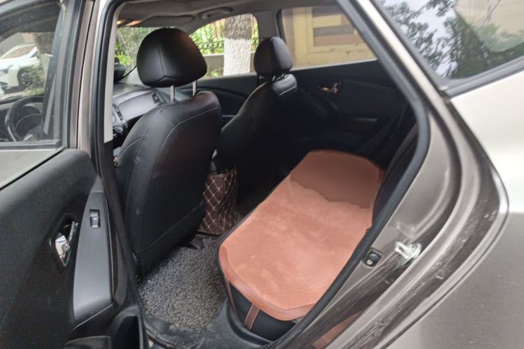 Used Hyundai ix35 2013 2.0L Automatic Two-Wheel Drive Smart GLS China V Standard Left Rear Seat