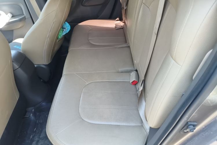 Used Hyundai ix35 2013 2.0L Automatic Two-Wheel Drive Smart GLS China IV Standard Left Rear Seat