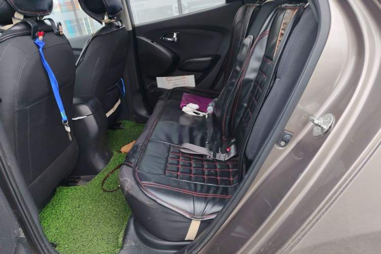 Used Hyundai ix35 2013 2.0L Automatic 2WD Comfort GL China IV Standard Left Rear Seat