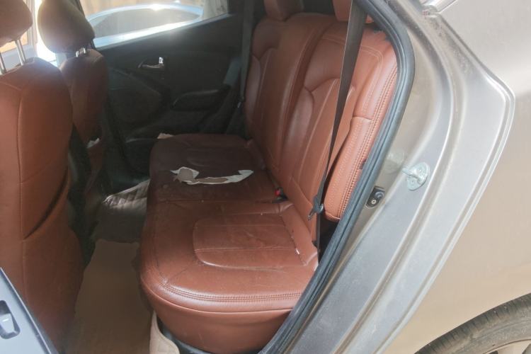 Used Hyundai ix35 2013 2.0L Automatic 2WD Comfort GL China IV Standard Left Rear Seat
