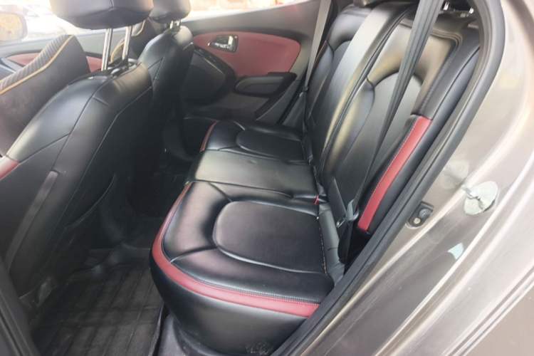 Used Hyundai ix35 2013 2.0L Automatic 2WD Comfort GL China IV Standard Left Rear Seat