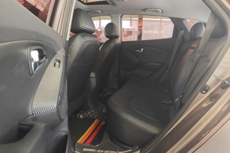 Used Hyundai ix35 2013 2.0L Automatic Two-Wheel Drive Smart GLS China IV Standard Left Rear Seat