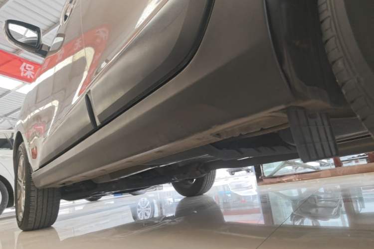 Used Hyundai ix35 2013 2.0L Automatic Two-Wheel Drive Smart GLS China IV Standard Left Side Sill
