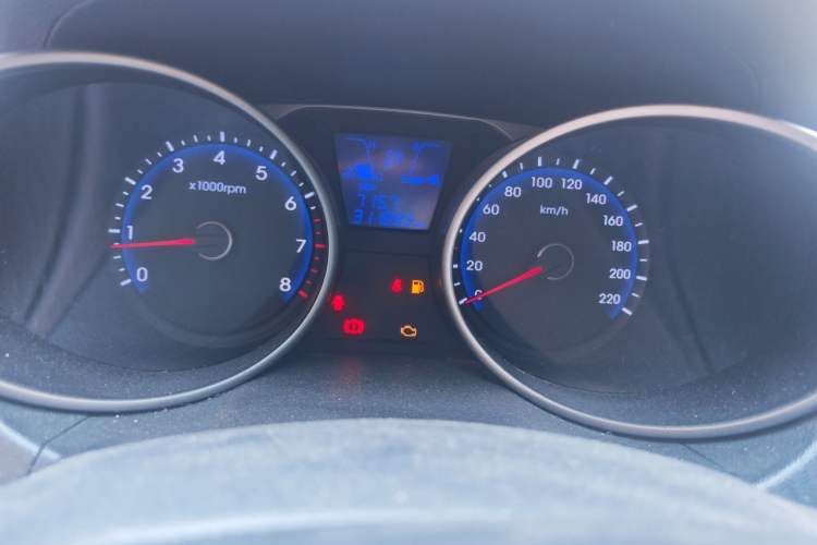 Used Hyundai ix35 2013 2.0L Automatic 2WD Comfort GL China IV Standard Odometer Close Up