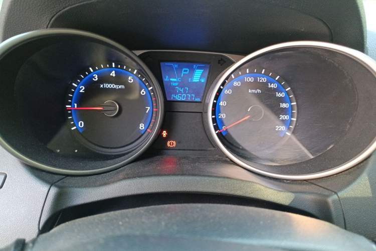 Used Hyundai ix35 2013 2.0L Automatic Two-Wheel Drive Comfort GL China V Standard Odometer Close Up
