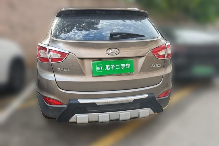 Used Hyundai ix35 2013 2.0L Automatic Two-Wheel Drive Smart GLS China IV Standard Rear