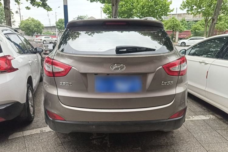 Used Hyundai ix35 2013 2.0L Automatic Two-Wheel Drive Leading GLX China V Emission Standard Rear