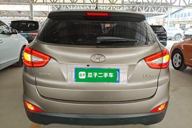 Used Hyundai ix35 2013 2.0L Automatic Two-Wheel Drive Smart GLS China IV Standard Rear