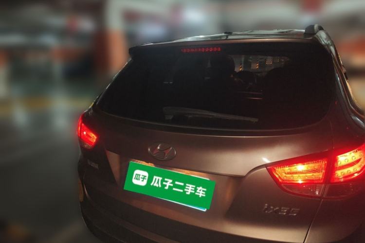 Used Hyundai ix35 2013 2.0L Automatic Two-Wheel Drive Smart GLS China IV Standard Rear