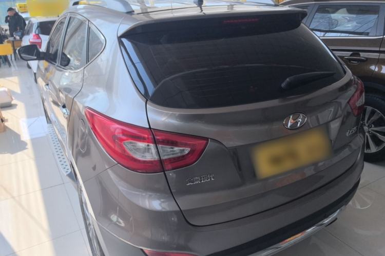 Used Hyundai ix35 2013 2.0L Automatic Two-Wheel Drive Smart GLS China IV Standard Rear Left 45 Deg
