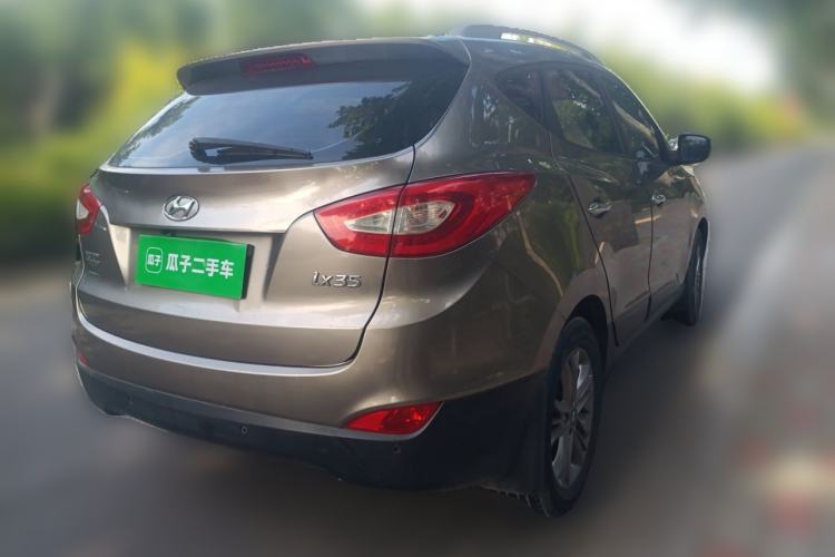 Used Hyundai ix35 2013 2.0L Automatic Two-Wheel Drive Smart GLS China IV Standard Rear Right 45 Deg