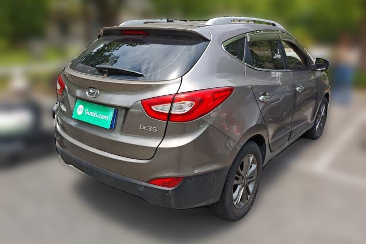 Used Hyundai ix35 2013 2.0L Automatic Two-Wheel Drive Smart GLS China IV Standard Rear Right 45 Deg