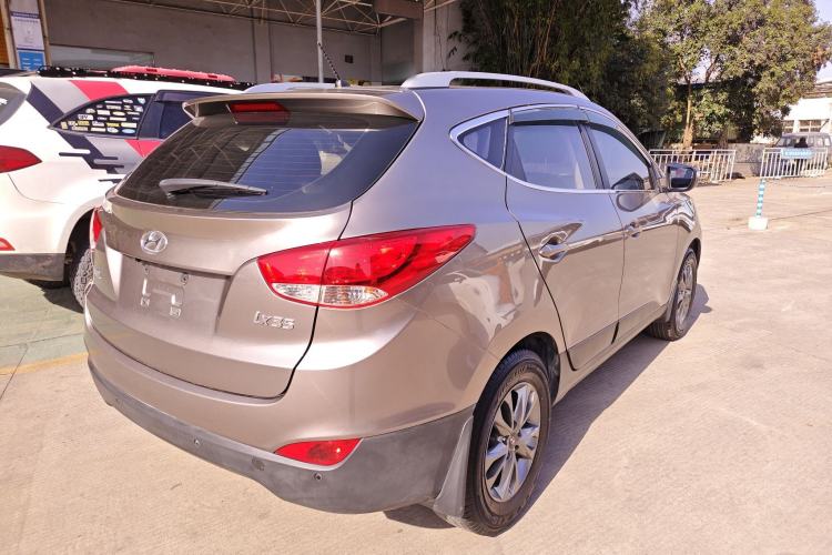 Used Hyundai ix35 2013 2.0L Automatic 2WD Comfort GL China IV Standard Rear Right 45 Deg