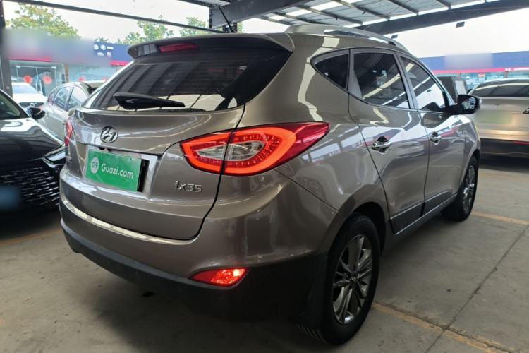Used Hyundai ix35 2013 2.0L Automatic Two-Wheel Drive Smart GLS China IV Standard Rear Right 45 Deg