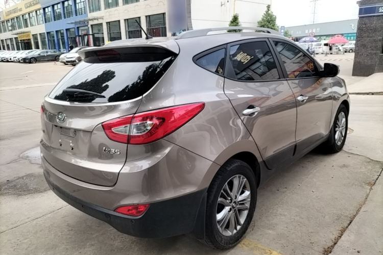 Used Hyundai ix35 2013 2.0L Automatic Two-Wheel Drive Smart GLS China IV Standard Rear Right 45 Deg