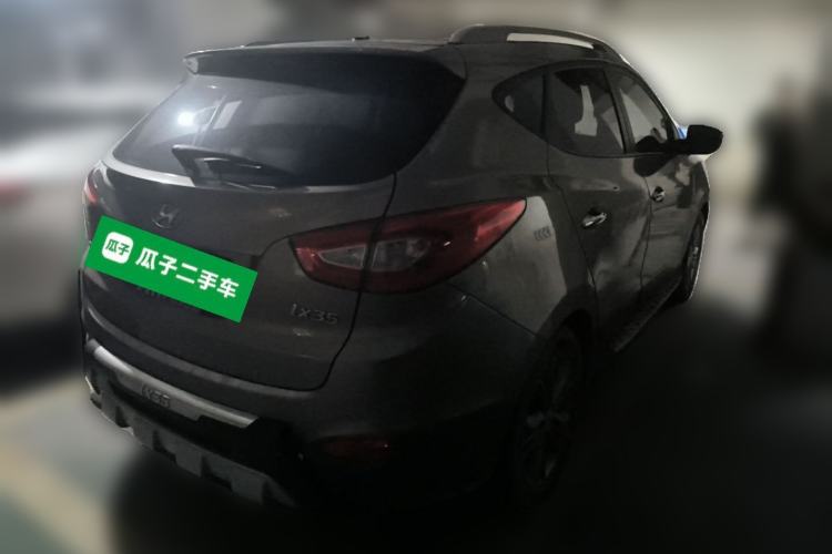 Used Hyundai ix35 2013 2.0L Automatic Two-Wheel Drive Smart GLS China IV Standard Rear Right 45 Deg
