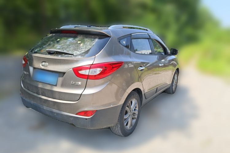 Used Hyundai ix35 2013 2.0L Automatic Two-Wheel Drive Smart GLS China IV Standard Rear Right 45 Deg