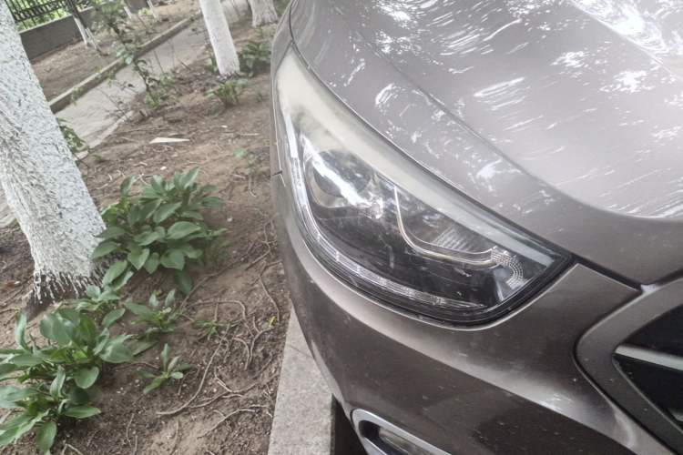 Used Hyundai ix35 2013 2.0L Automatic Two-Wheel Drive Smart GLS China V Standard Right Front Headlight