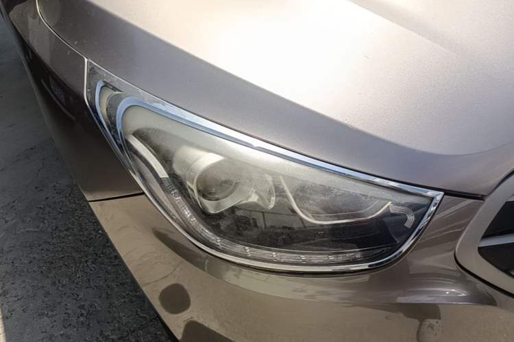 Used Hyundai ix35 2013 2.0L Automatic 2WD Comfort GL China IV Standard Right Front Headlight