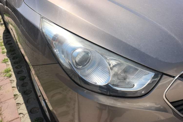 Used Hyundai ix35 2013 2.0L Automatic Two-Wheel Drive Smart GLS China IV Standard Right Front Headlight