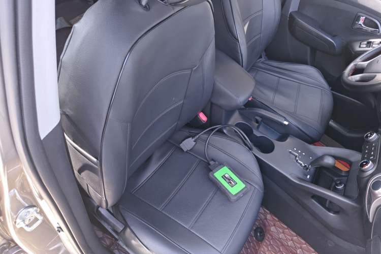 Used Hyundai ix35 2013 2.0L Automatic 2WD Comfort GL China IV Standard Right Front Seat