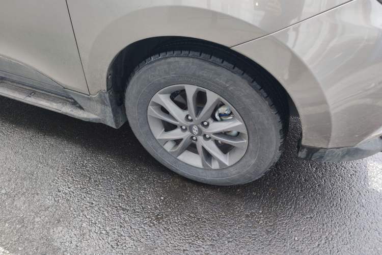 Used Hyundai ix35 2013 2.0L Automatic 2WD Comfort GL China IV Standard Right Front Wheel Hub