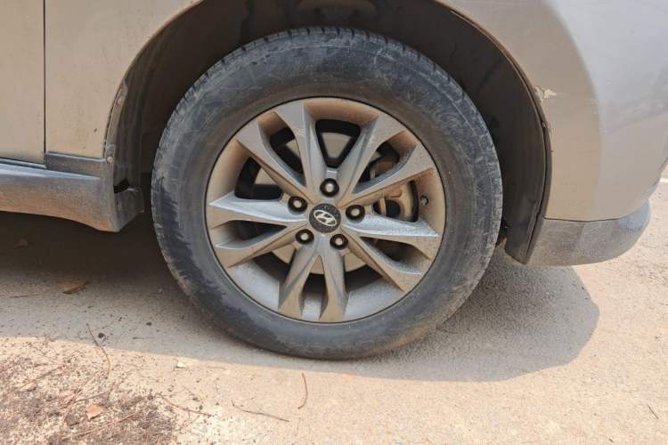 Used Hyundai ix35 2013 2.0L Automatic 2WD Comfort GL China IV Standard Right Front Wheel Hub