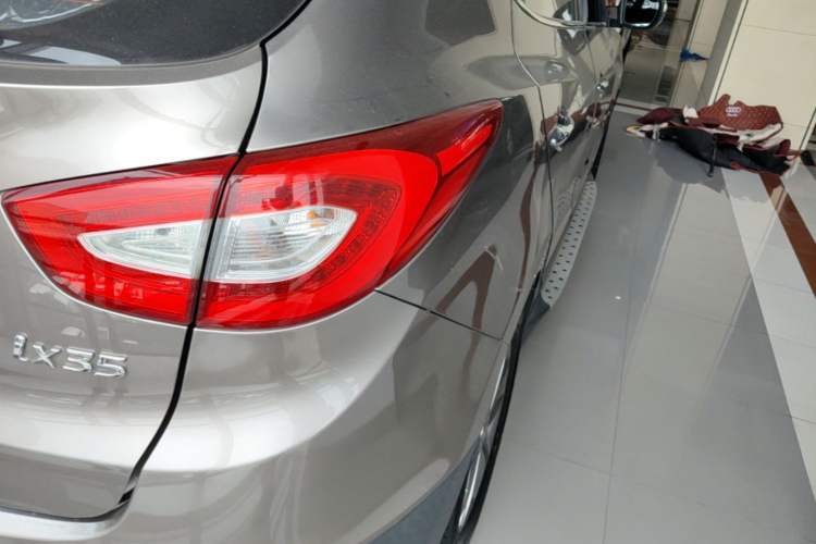Used Hyundai ix35 2013 2.0L Automatic Two-Wheel Drive Smart GLS China IV Standard Right Rear Taillight