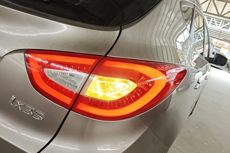Used Hyundai ix35 2013 2.0L Automatic Two-Wheel Drive Smart GLS China IV Standard Right Rear Taillight