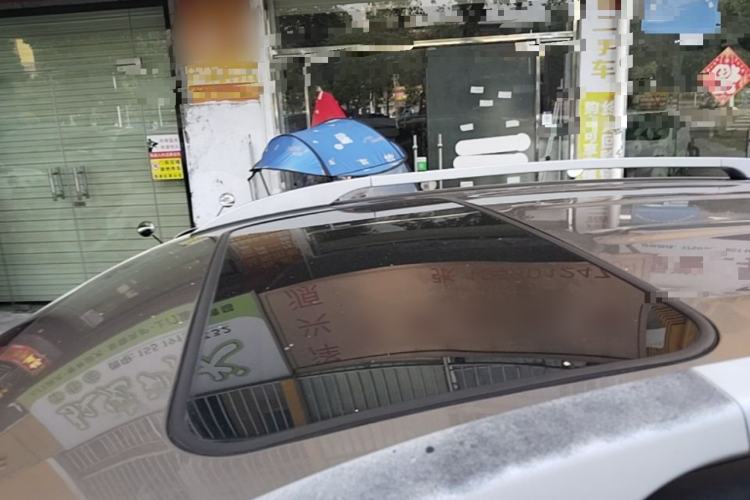 Used Hyundai ix35 2013 2.0L Automatic Two-Wheel Drive Smart GLS China IV Standard Roof