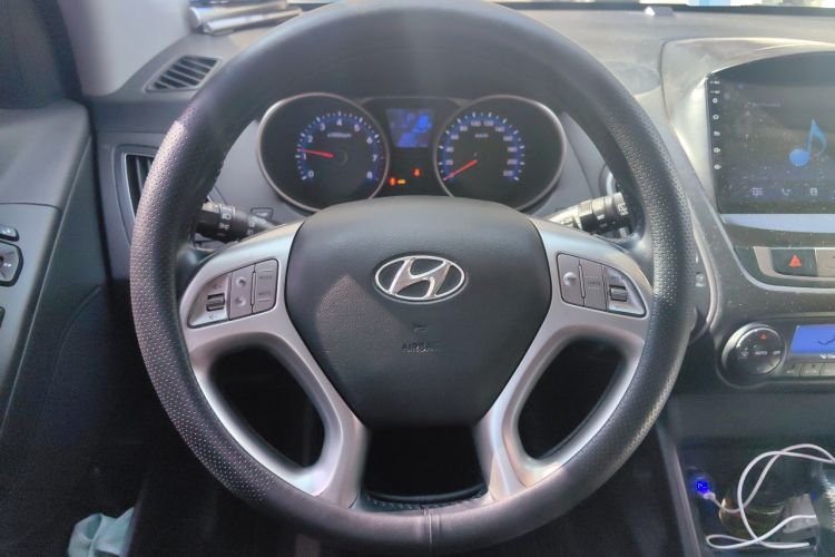 Used Hyundai ix35 2013 2.0L Automatic 4x4 Intelligent GLS China IV Standard Steering Wheel