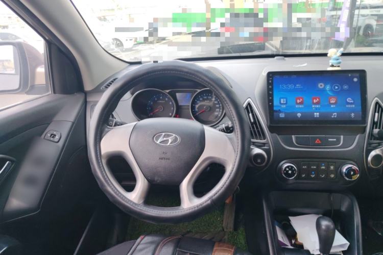Used Hyundai ix35 2013 2.0L Automatic 2WD Comfort GL China IV Standard Steering Wheel